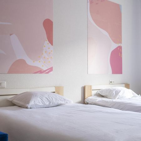 Mint Hotel Prizren Pokoj fotografie